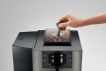 ekspres Jura X10 Dark Inox - panel z kluczem do ziaren.jpg